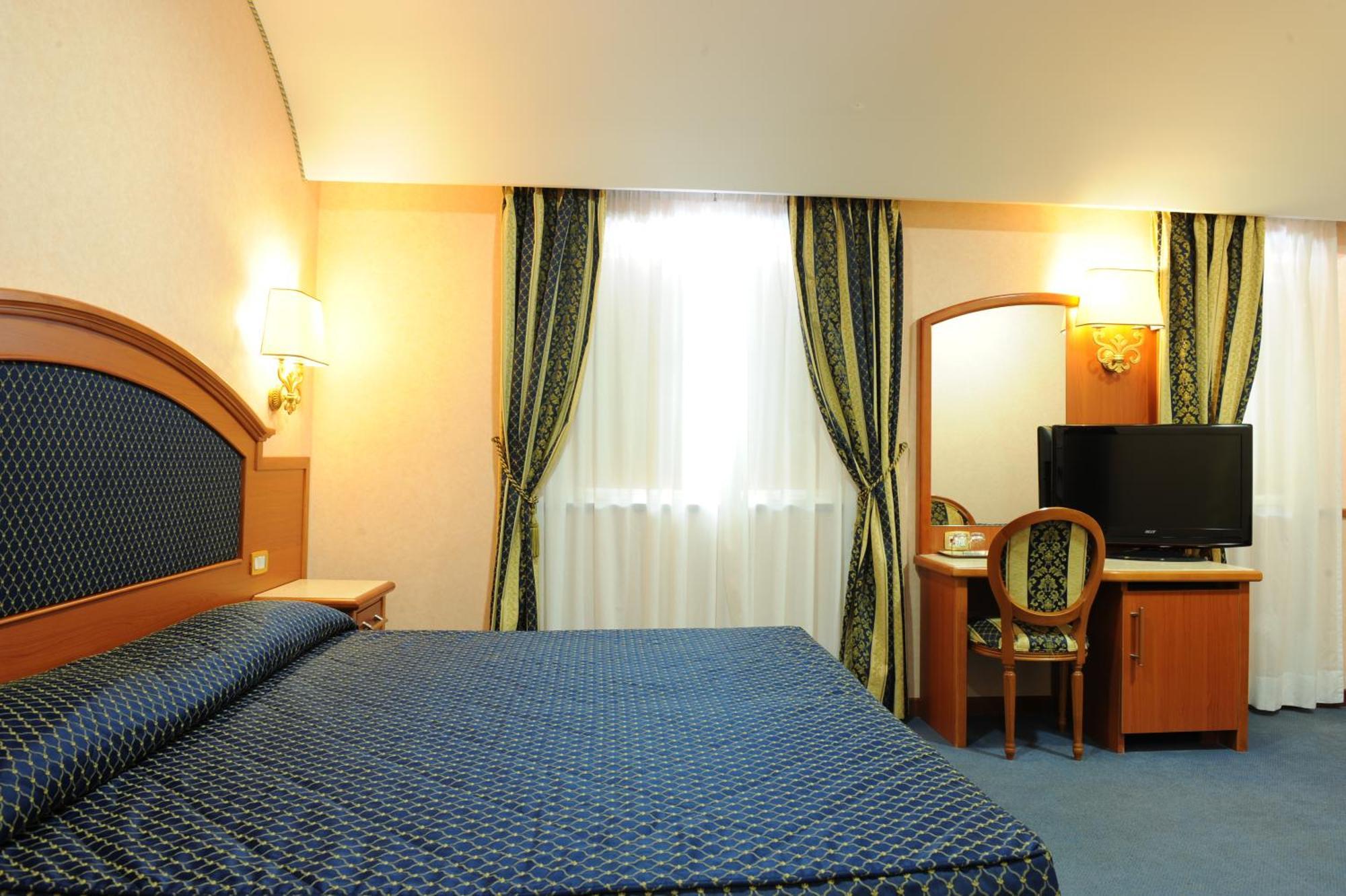 Hotel La Bella Venere Caprarola Buitenkant foto