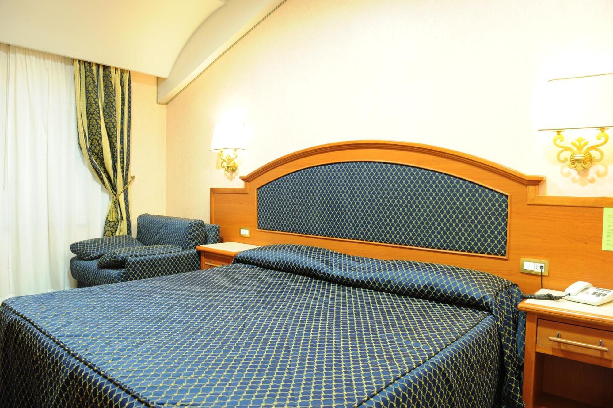 Hotel La Bella Venere Caprarola Buitenkant foto