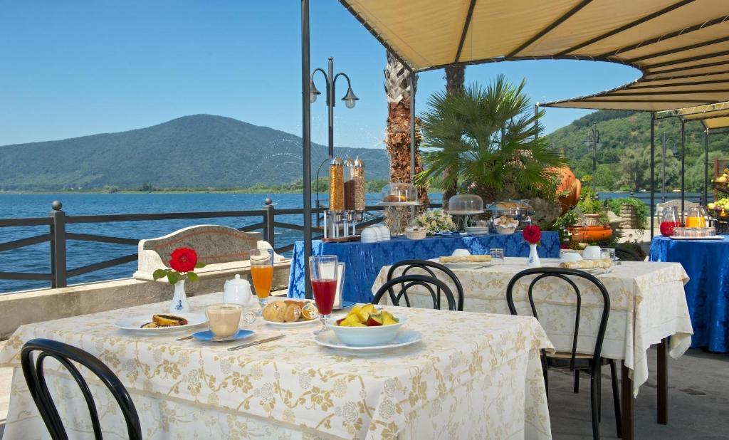 Hotel La Bella Venere Caprarola Buitenkant foto