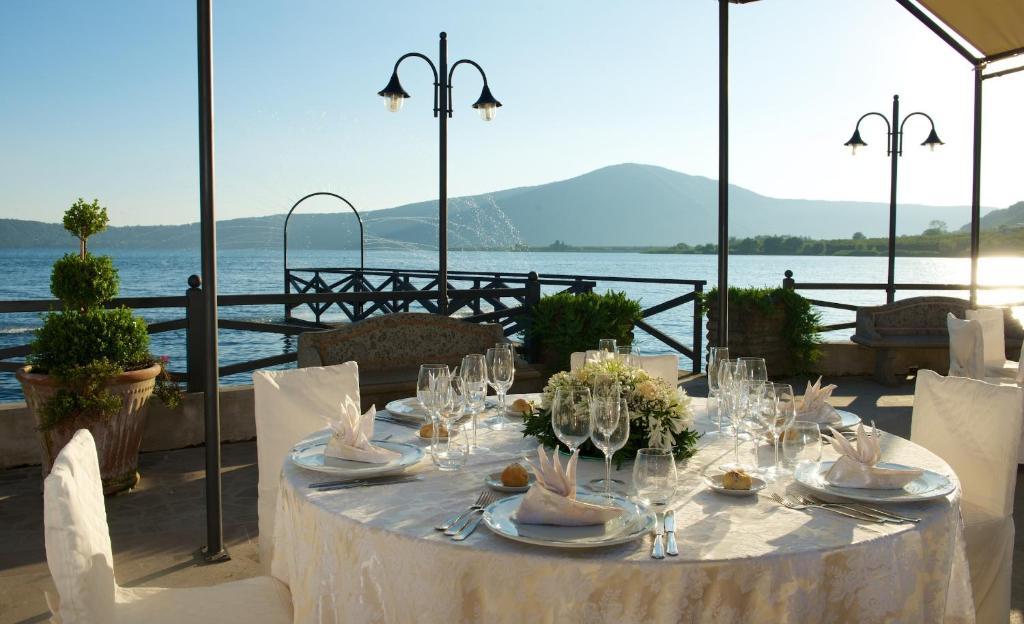 Hotel La Bella Venere Caprarola Buitenkant foto